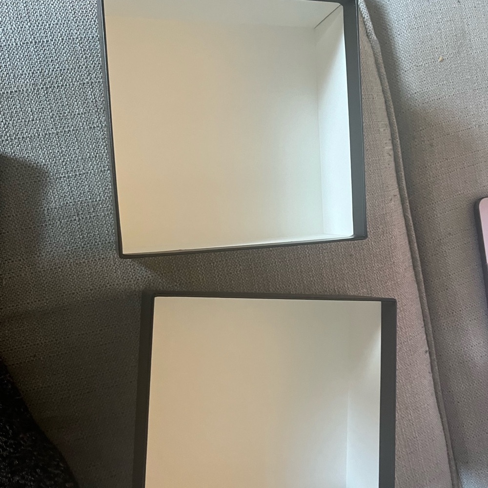 Empty Gucci Box - Picture 2 of 3